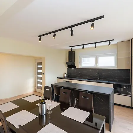Apartment Monti *