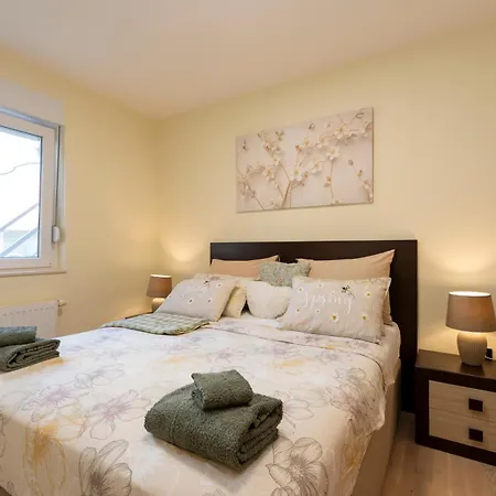 Apartment Monti
