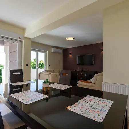 Apartment Monti *